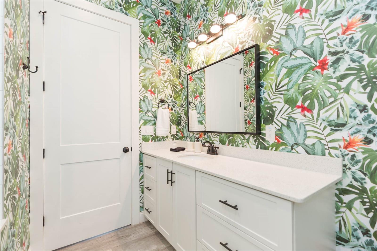 Image 34 of 63 For 2901 Boulevard