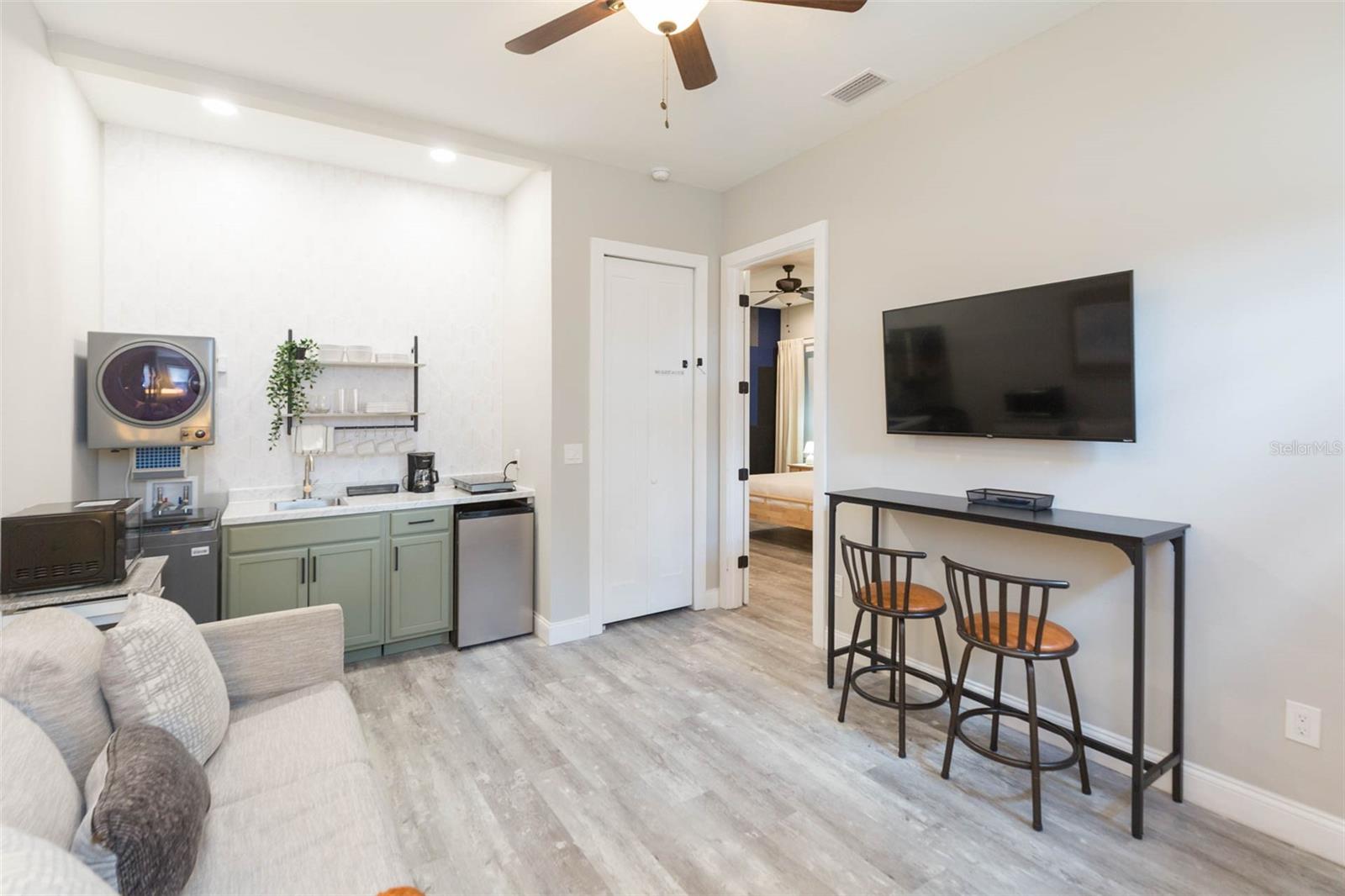 Image 51 of 63 For 2901 Boulevard