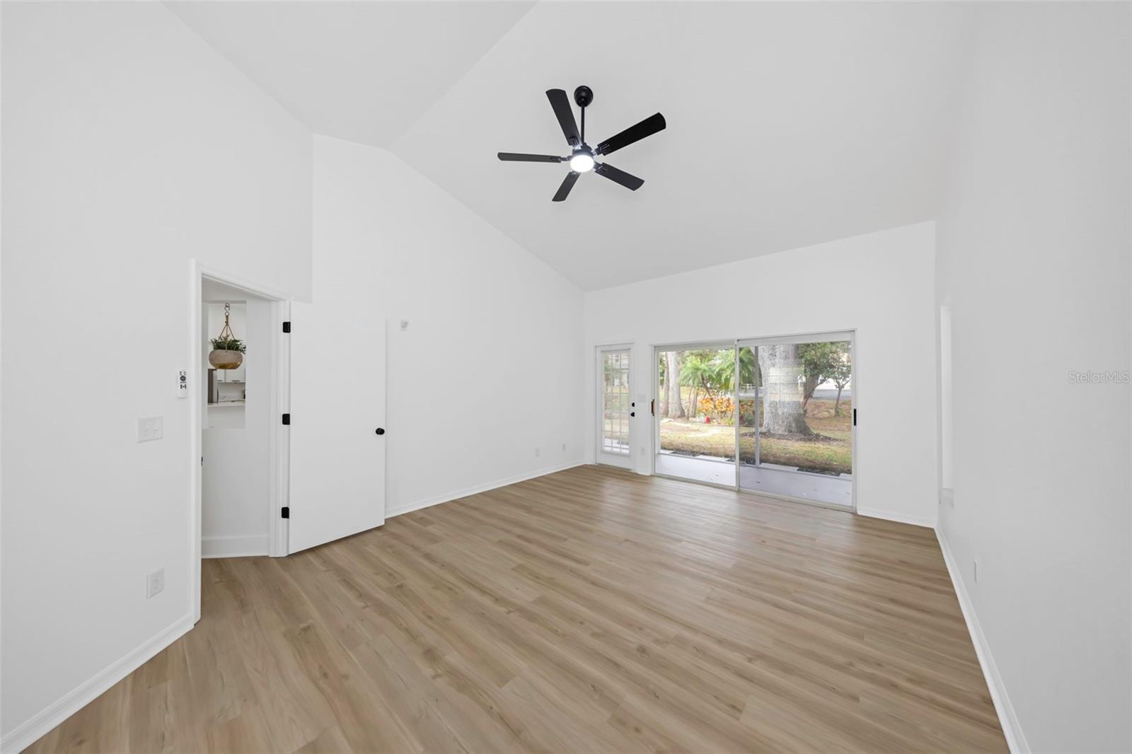 Image 10 of 42 For 2617 Bellhurst Drive