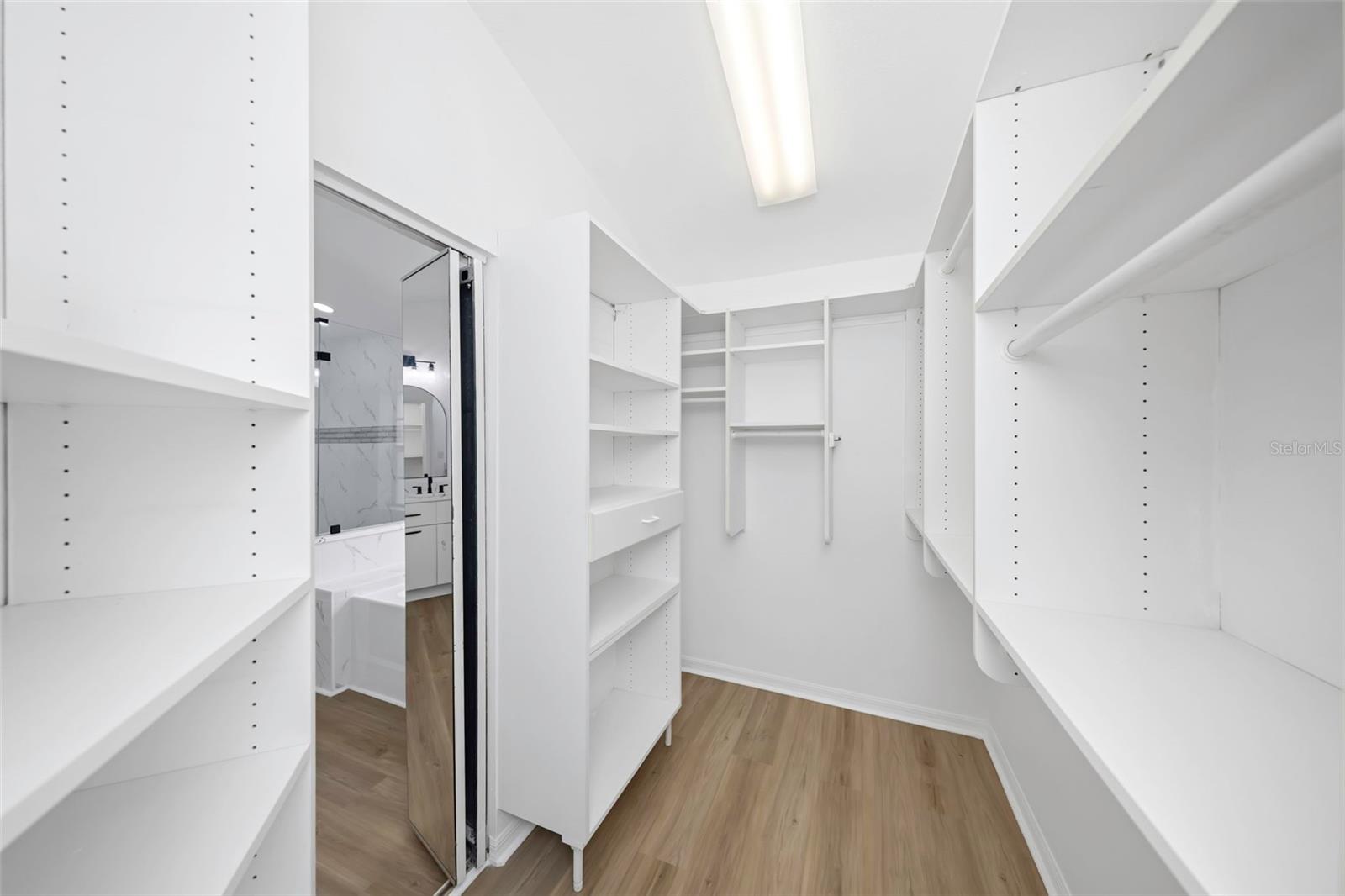 Image 15 of 42 For 2617 Bellhurst Drive