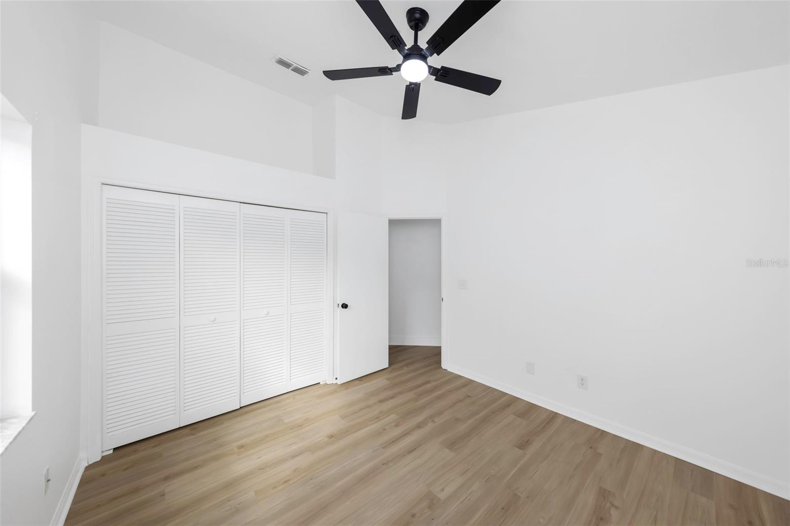 Image 18 of 42 For 2617 Bellhurst Drive