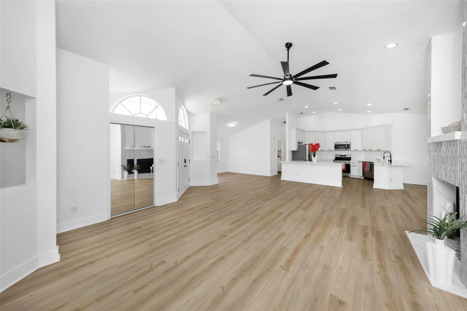 Image 9 of 42 For 2617 Bellhurst Drive