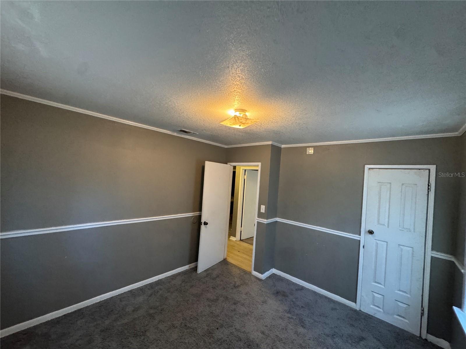 Image 8 of 11 For 2107 Crawford Street