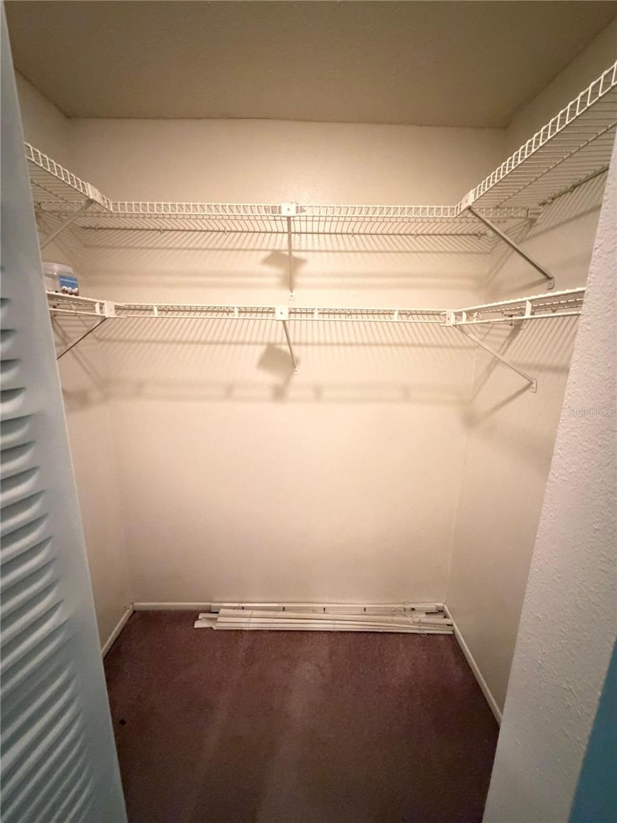 Image 11 of 23 For 533 Curlew Place 533