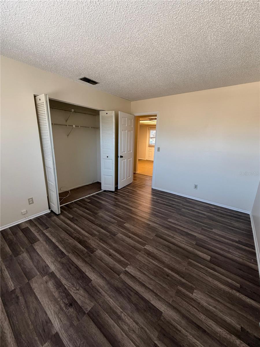 Image 13 of 23 For 533 Curlew Place 533