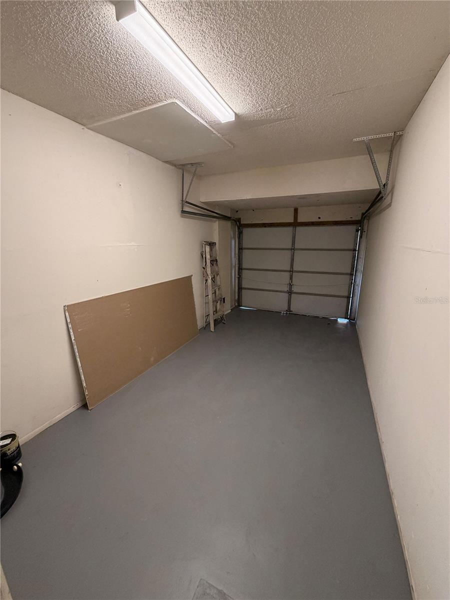 Image 18 of 23 For 533 Curlew Place 533