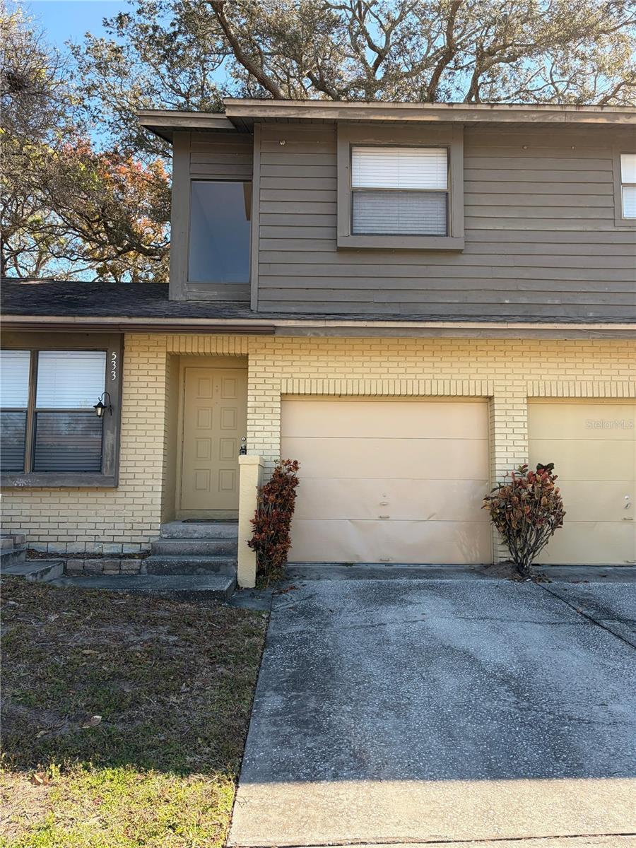 Image 4 of 23 For 533 Curlew Place 533