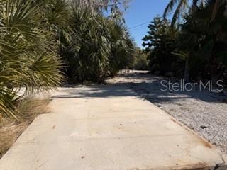 Image 17 of 22 For 7127 Peninsular Drive