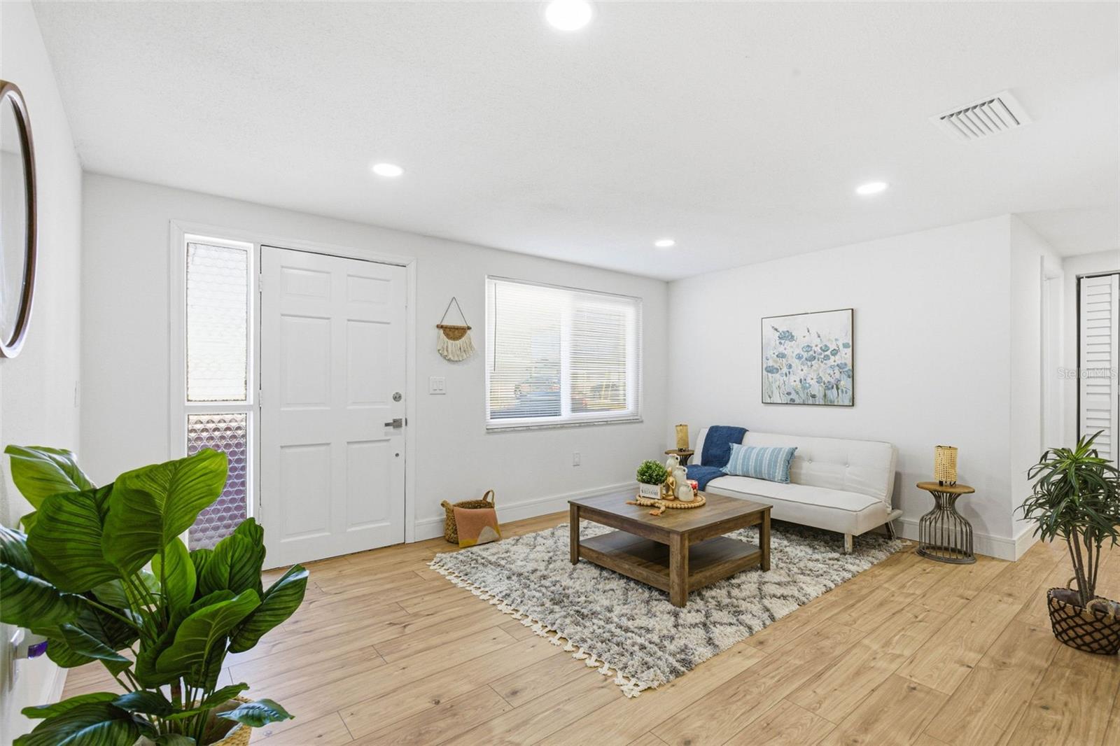 Image 10 of 49 For 6338 Nashua Drive