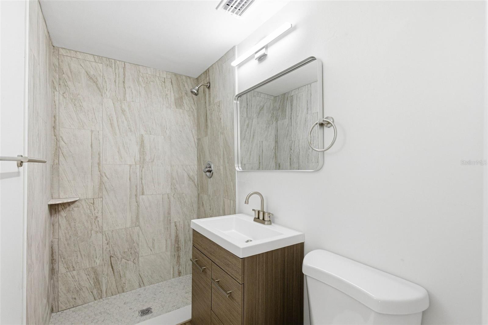 Image 20 of 49 For 6338 Nashua Drive