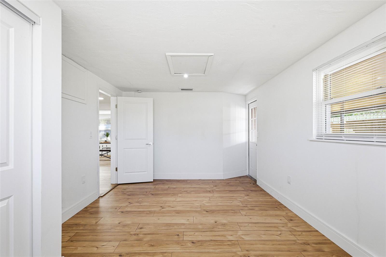 Image 26 of 49 For 6338 Nashua Drive