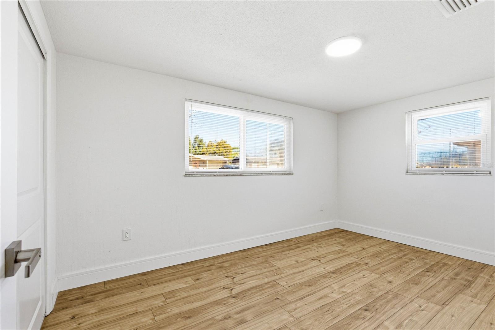 Image 31 of 49 For 6338 Nashua Drive