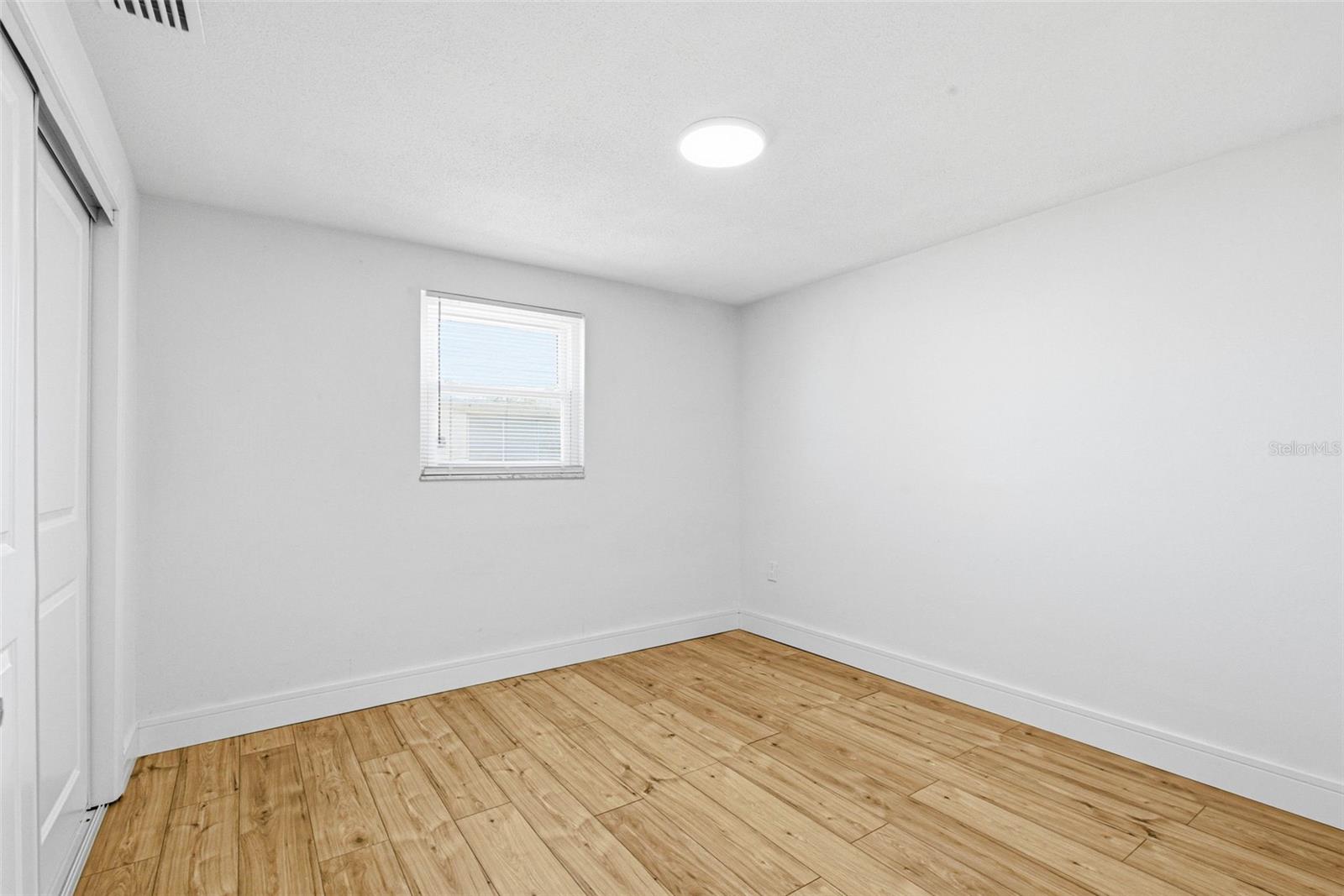 Image 33 of 49 For 6338 Nashua Drive