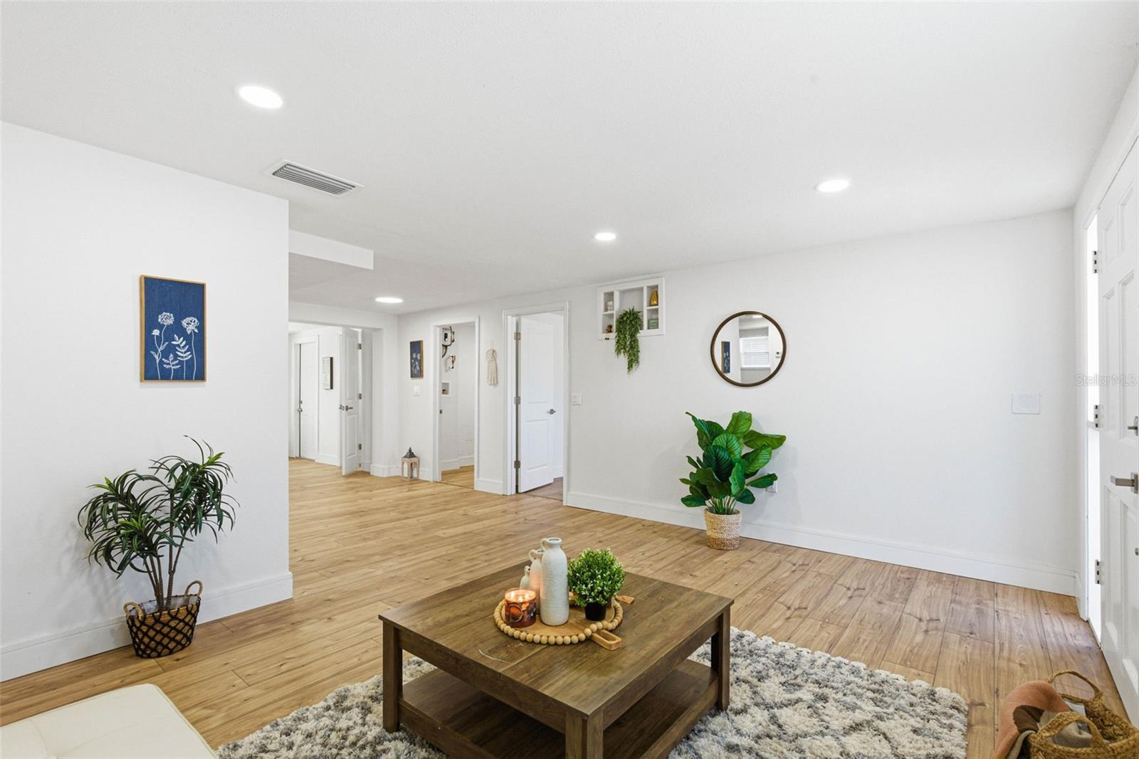 Image 6 of 49 For 6338 Nashua Drive