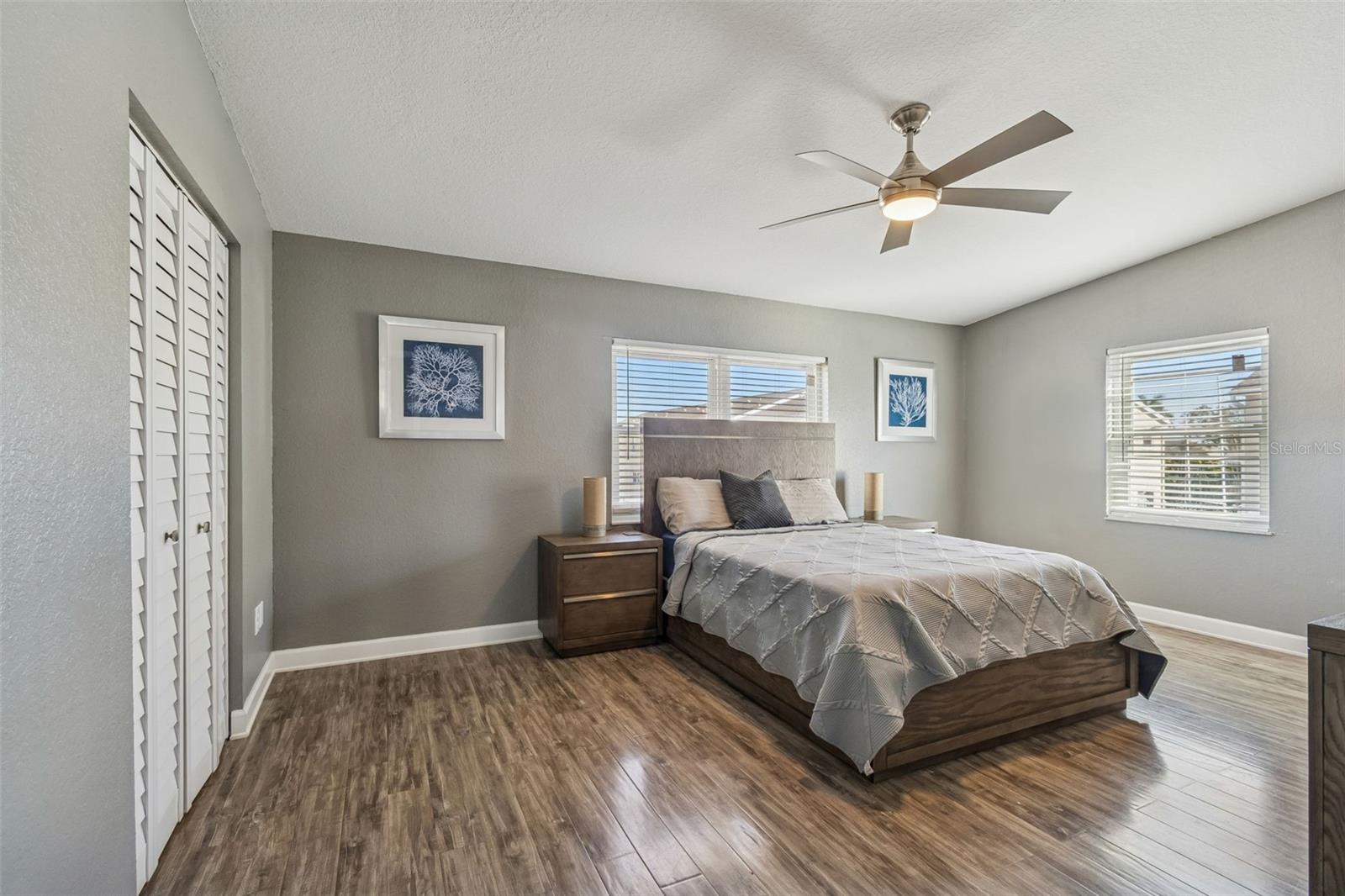 Image 23 of 33 For 1117 Pinellas Bayway S 301