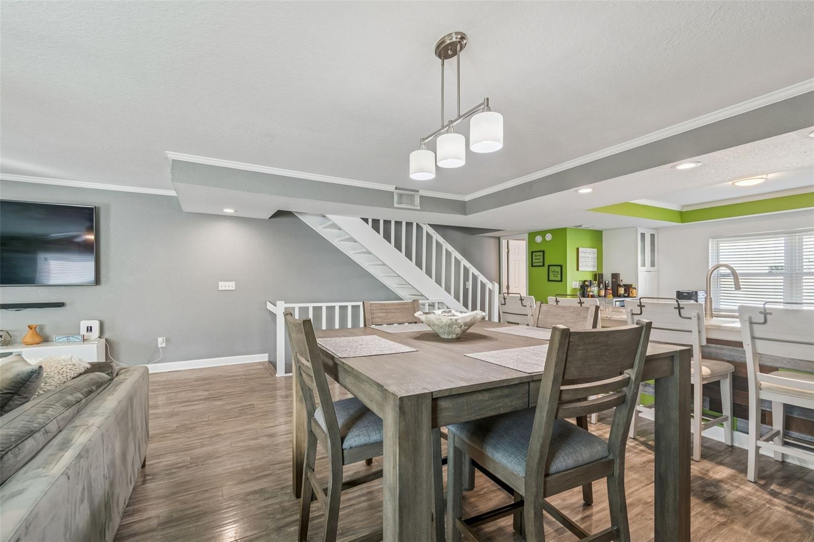 Image 8 of 33 For 1117 Pinellas Bayway S 301