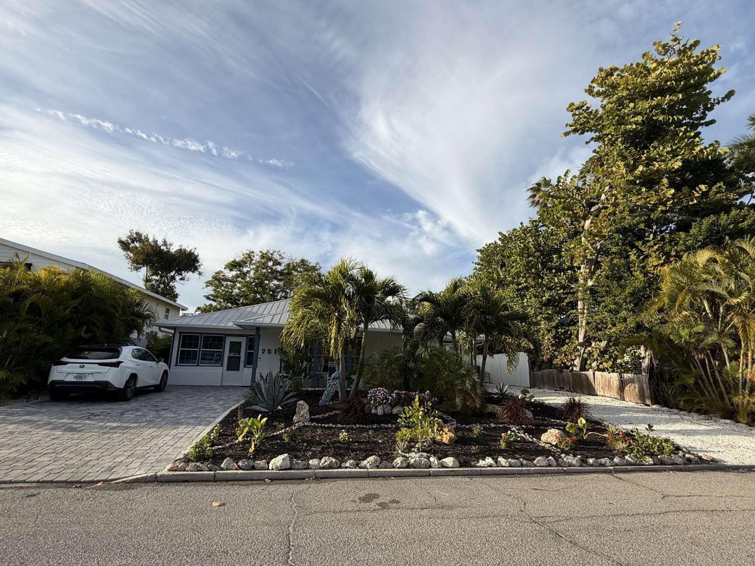 Details for 751 Fox Street, LONGBOAT KEY, FL 34228