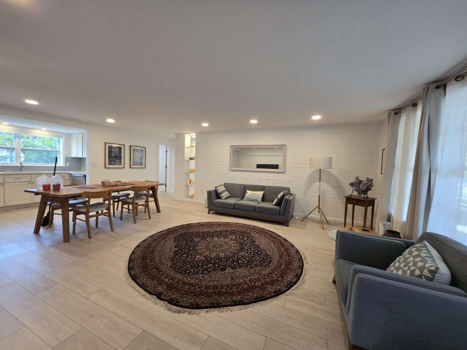 Image 2 of 33 For 751 Fox Street