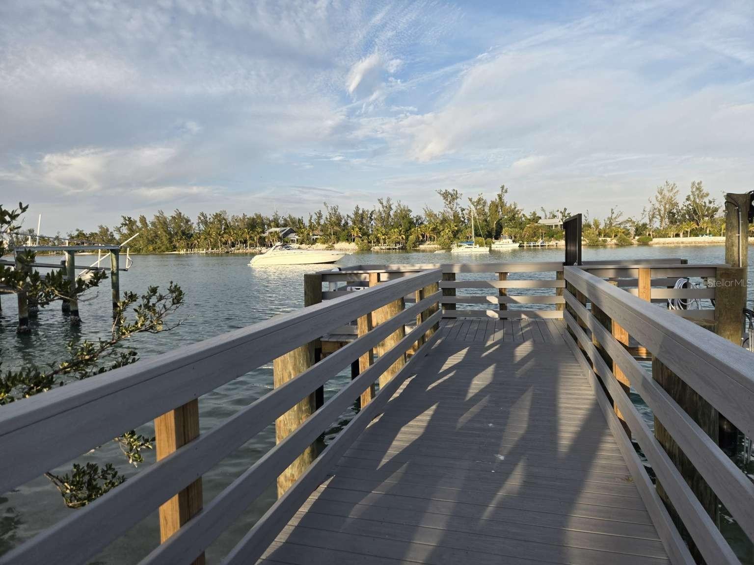 Image 26 of 33 For 751 Fox Street