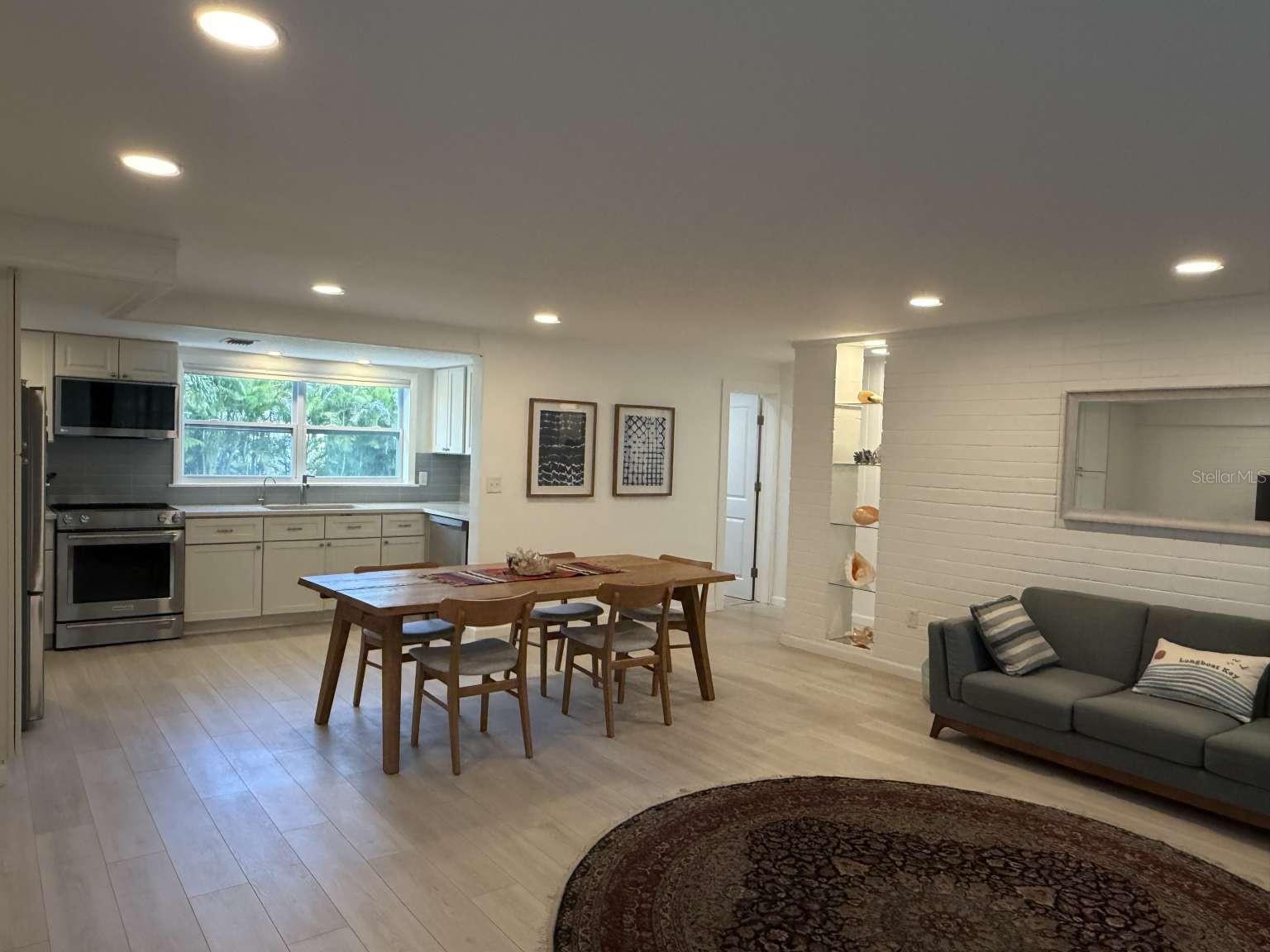 Image 7 of 33 For 751 Fox Street