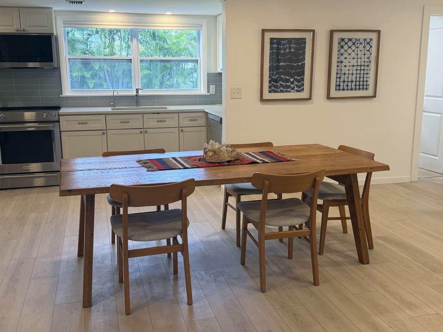 Image 8 of 33 For 751 Fox Street