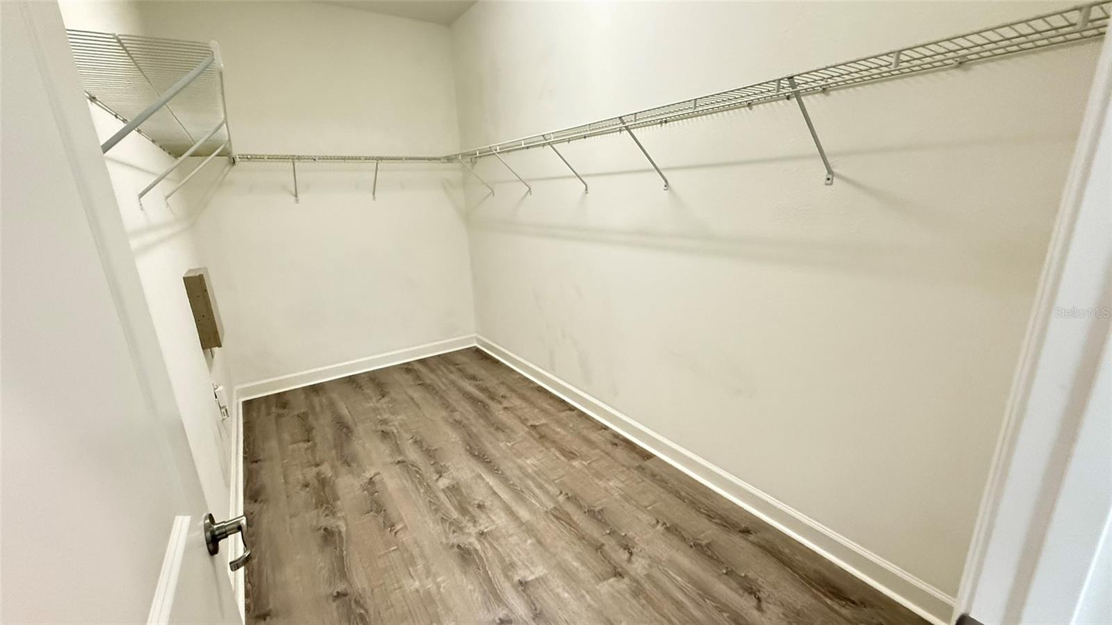 Image 22 of 46 For 11017 Purple Martin Boulevard