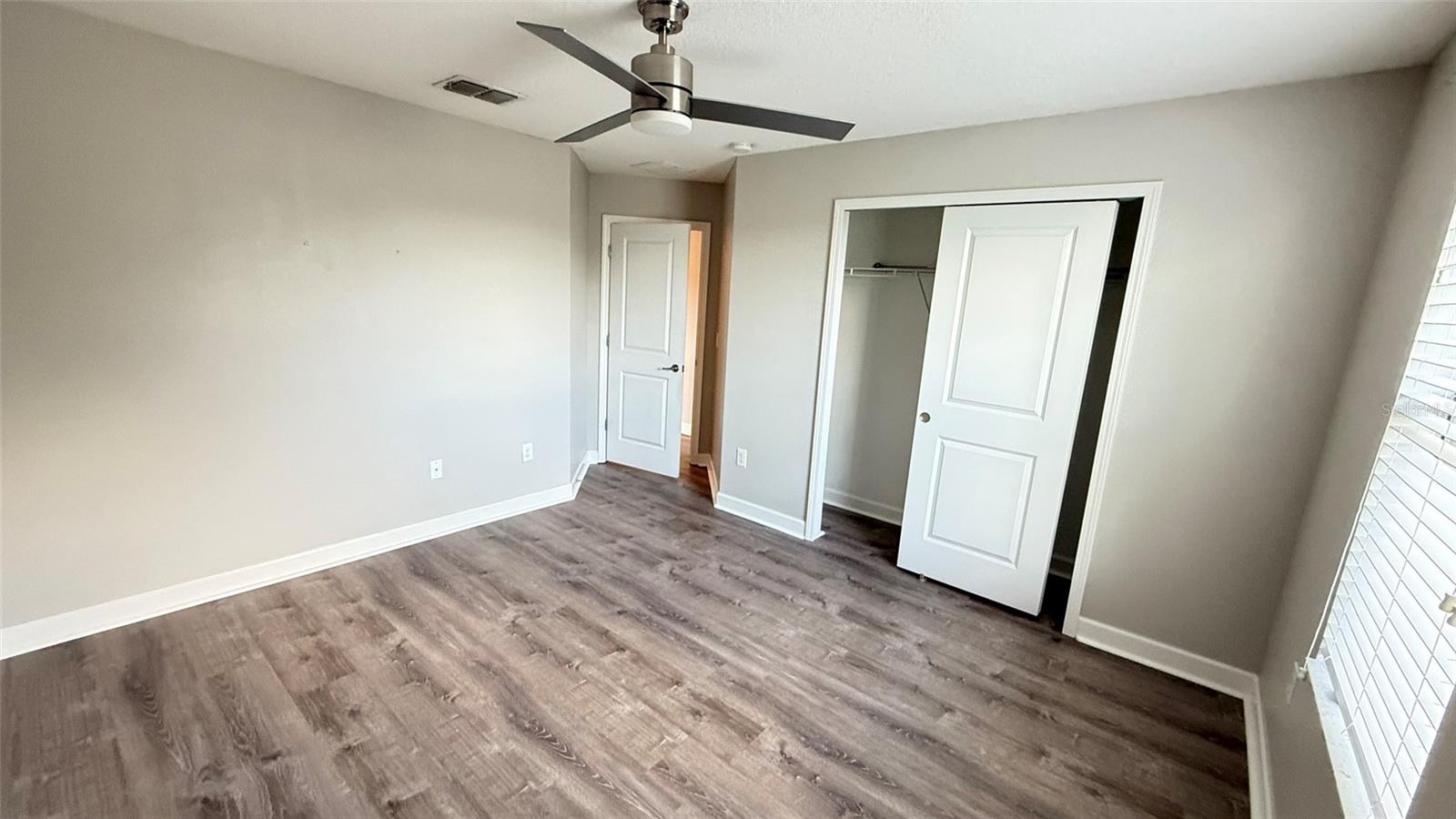 Image 31 of 46 For 11017 Purple Martin Boulevard