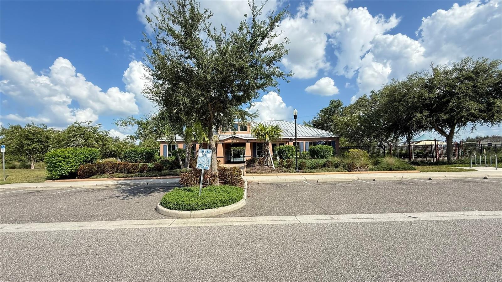 Image 44 of 46 For 11017 Purple Martin Boulevard