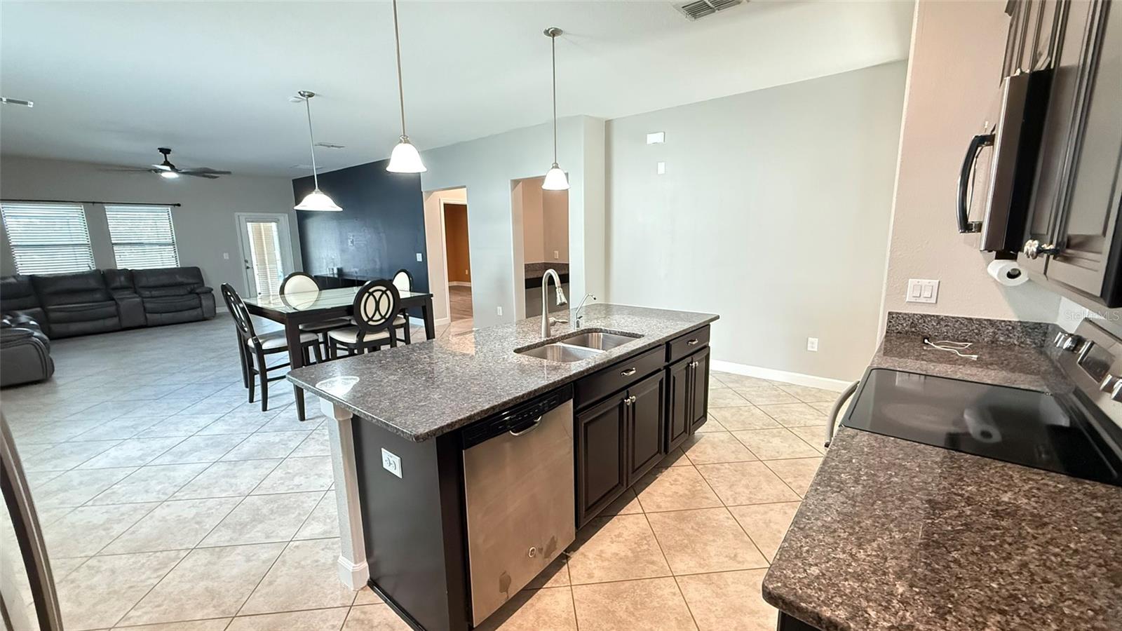 Image 9 of 46 For 11017 Purple Martin Boulevard