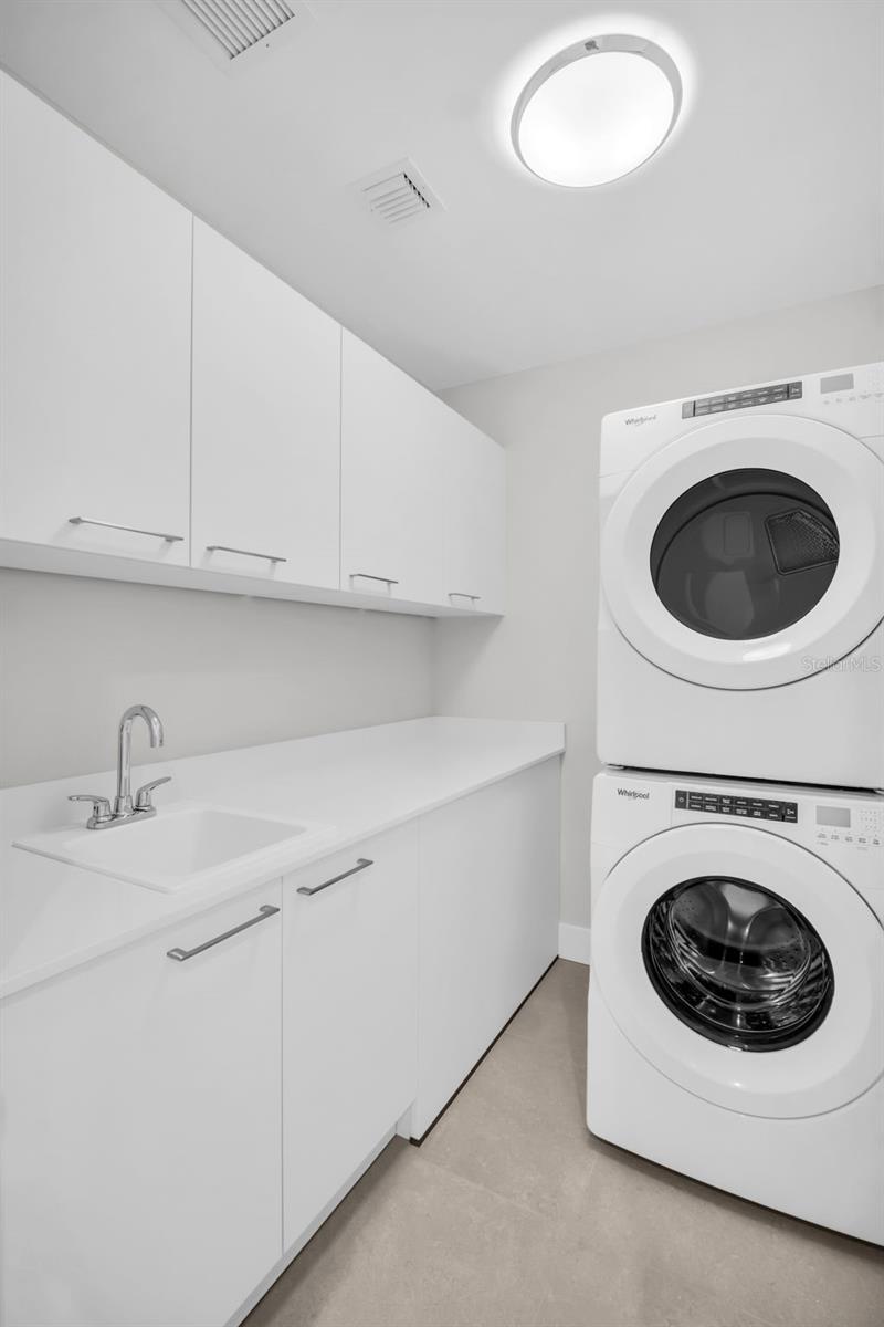 Image 26 of 56 For 275 1st Avenue S 2304