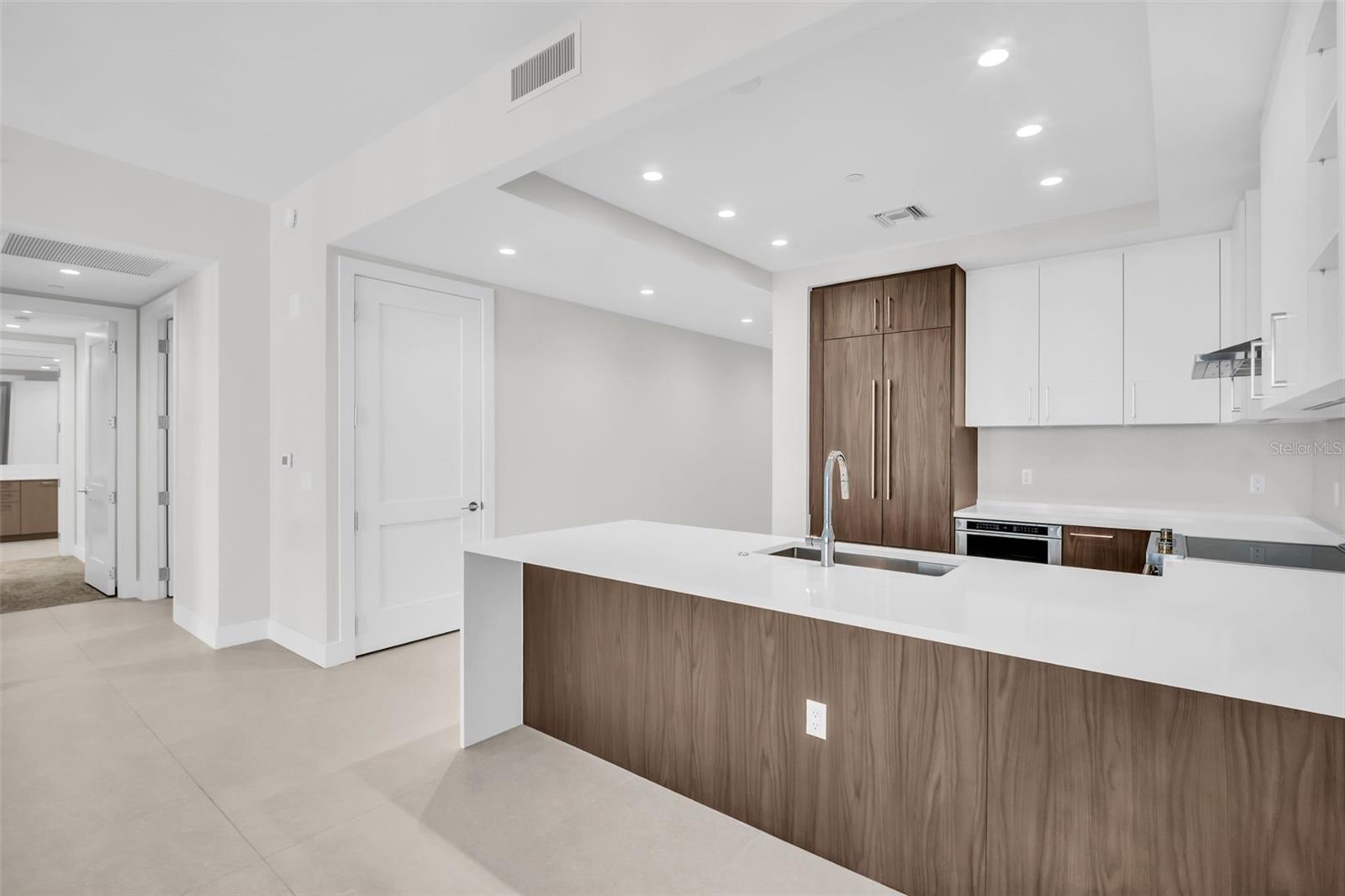 Image 7 of 56 For 275 1st Avenue S 2304