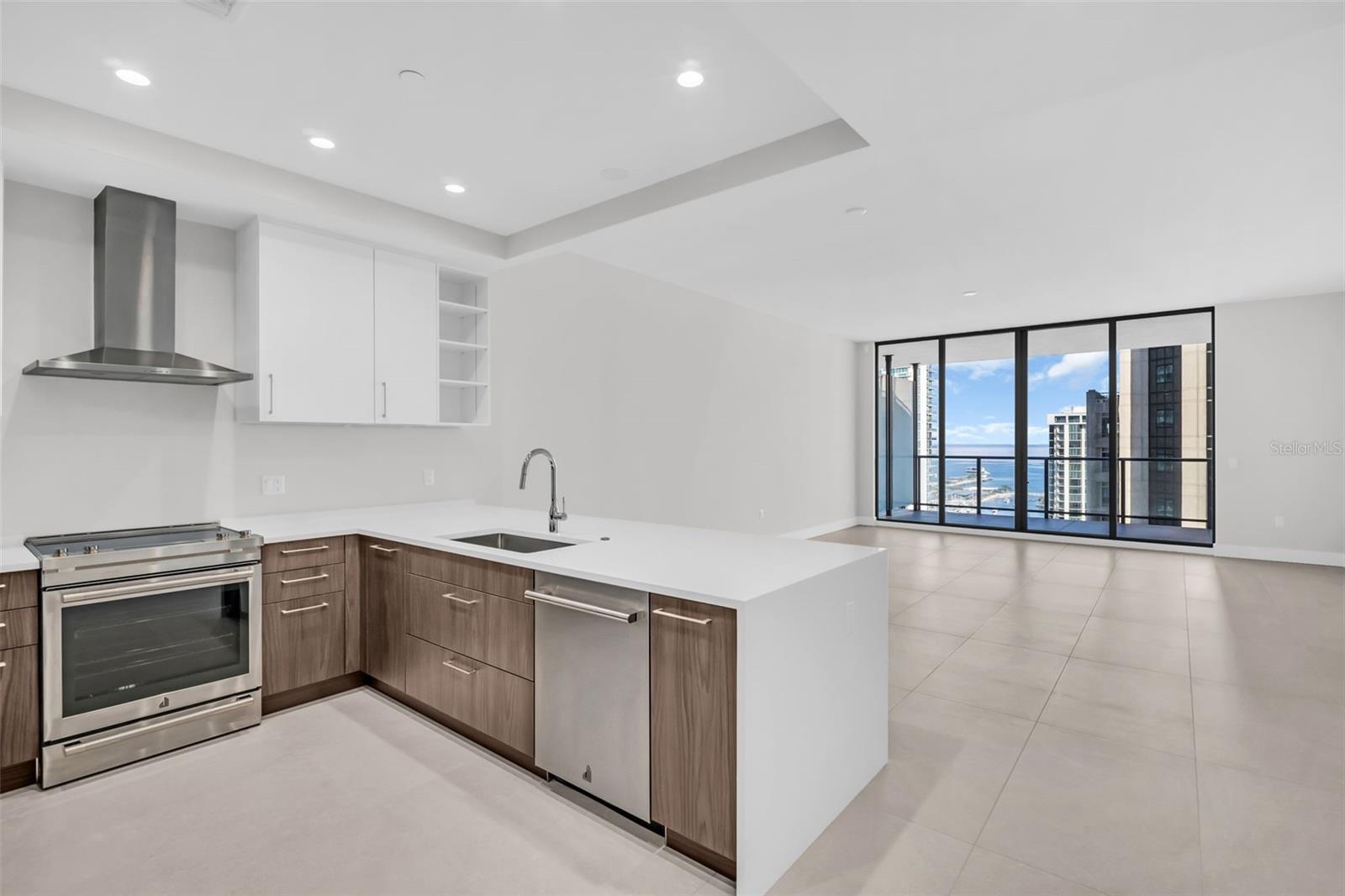 Image 8 of 56 For 275 1st Avenue S 2304