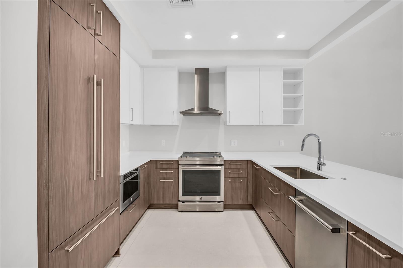 Image 9 of 56 For 275 1st Avenue S 2304