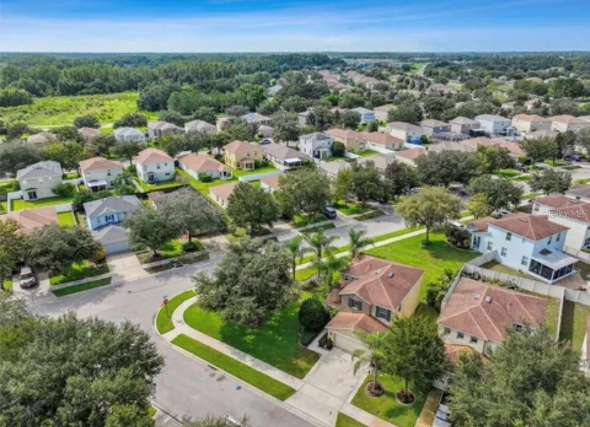 Image 3 of 22 For 18907 Randall Place