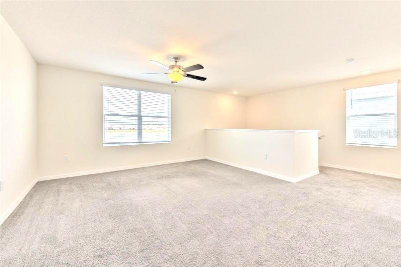 Listing photo id 6 for 2785 Gardiner Lane