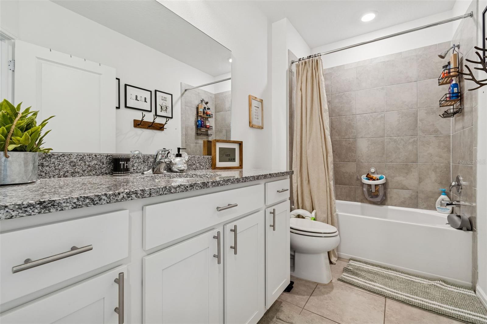 Image 11 of 31 For 11855 Armada Way