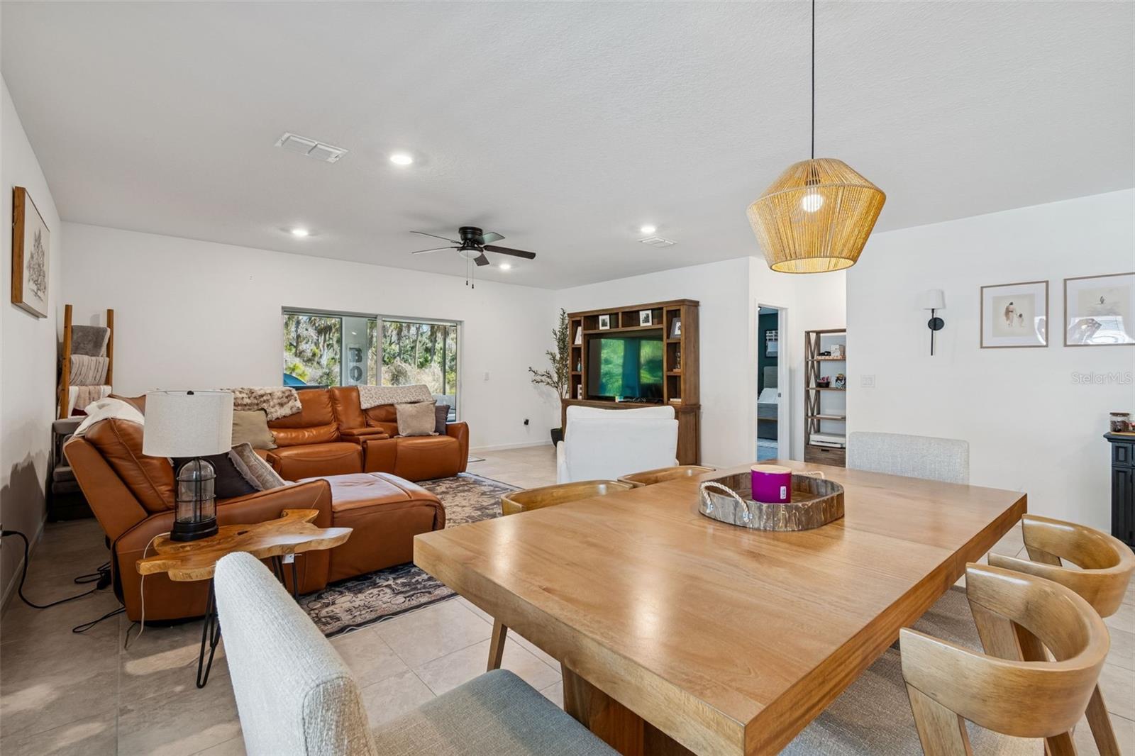 Image 19 of 31 For 11855 Armada Way