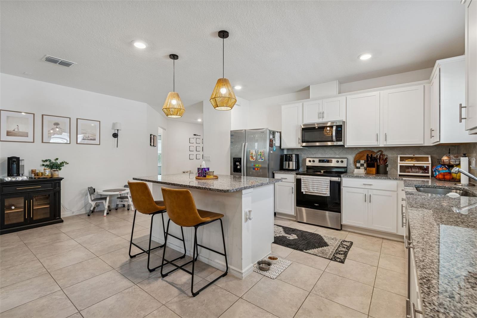 Image 4 of 31 For 11855 Armada Way