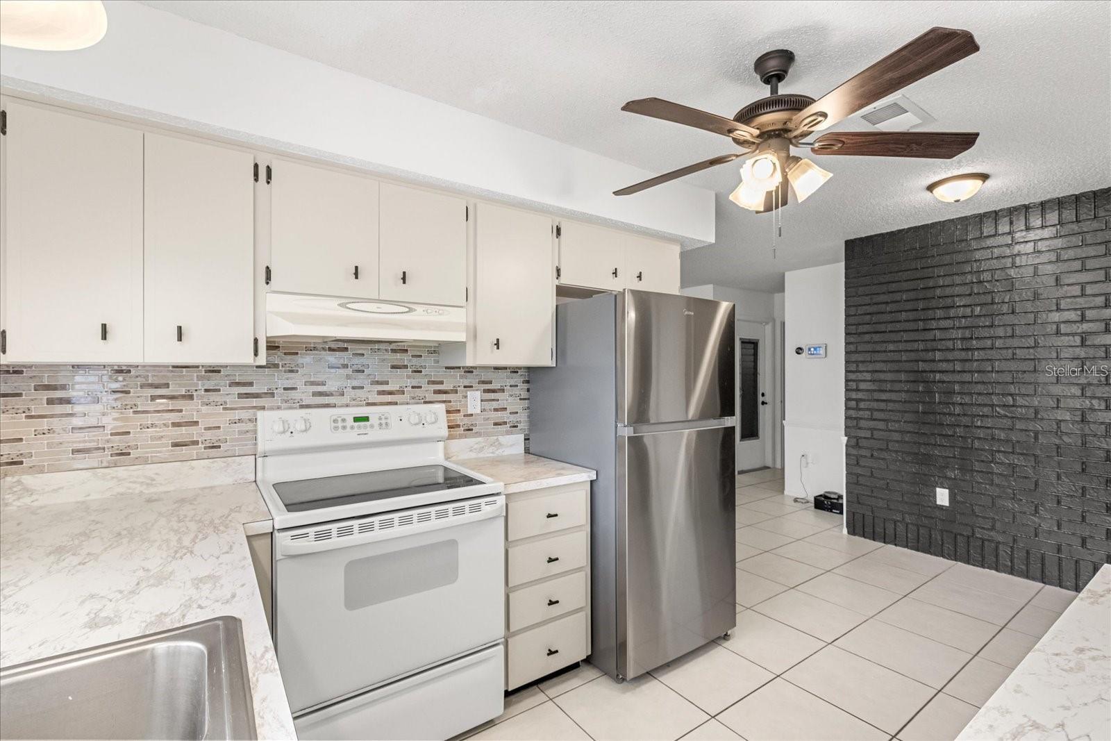 Image 10 of 30 For 13013 Sawmill Way