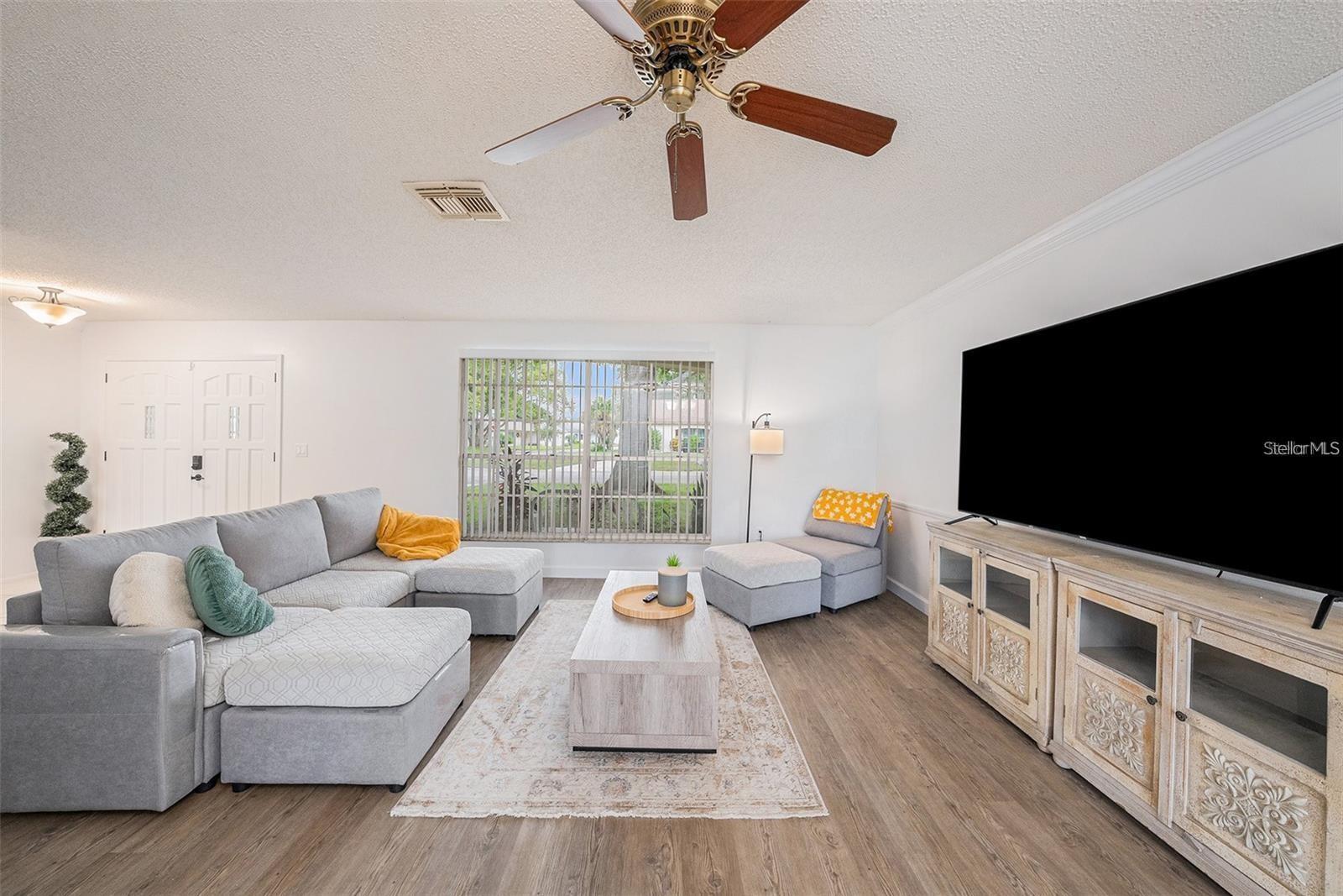 Image 5 of 30 For 13013 Sawmill Way