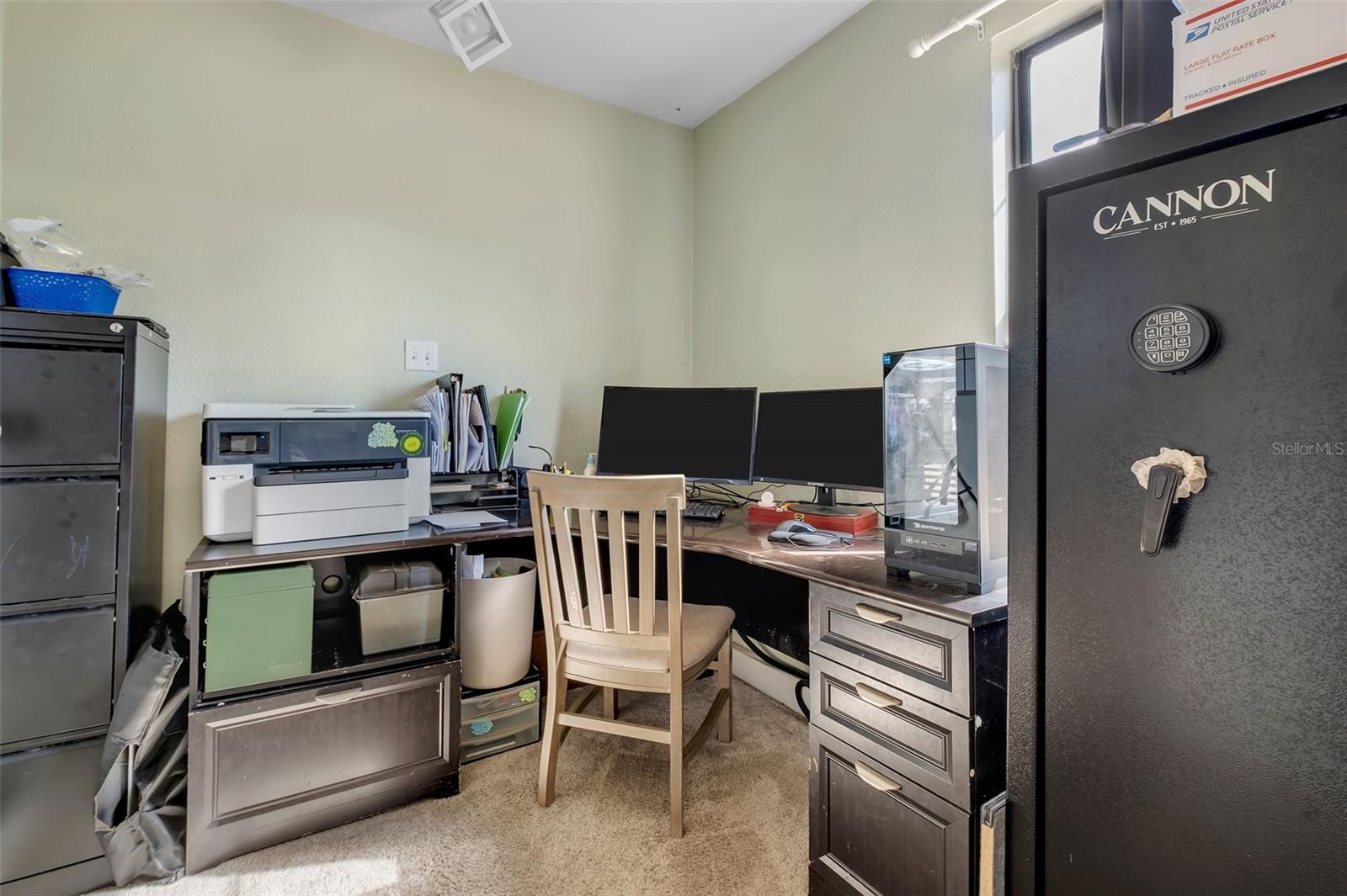 Image 17 of 29 For 976 Hassell Drive