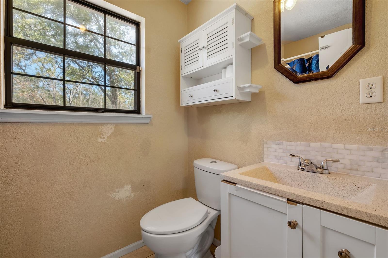 Image 18 of 29 For 976 Hassell Drive