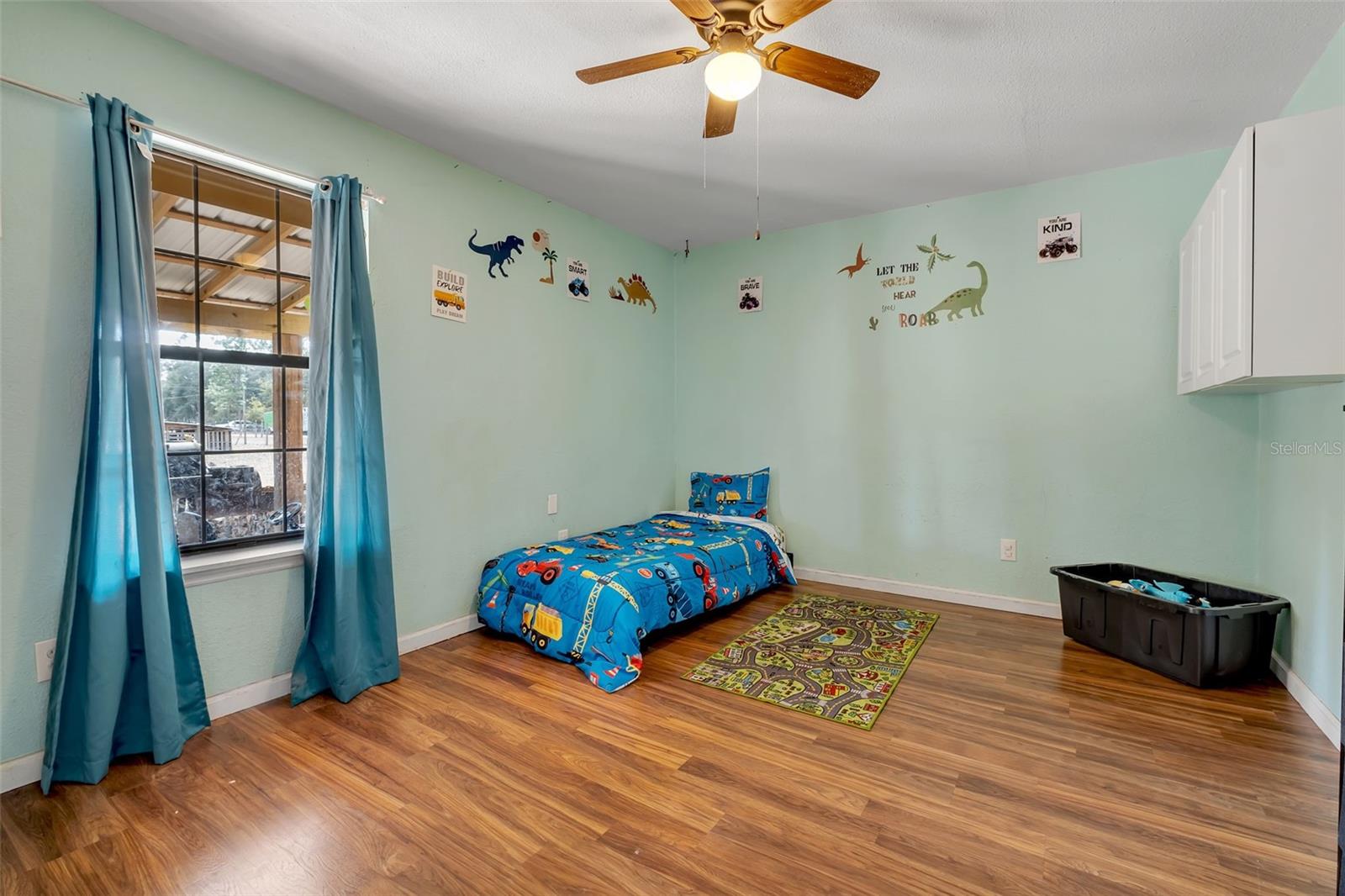 Image 7 of 29 For 976 Hassell Drive