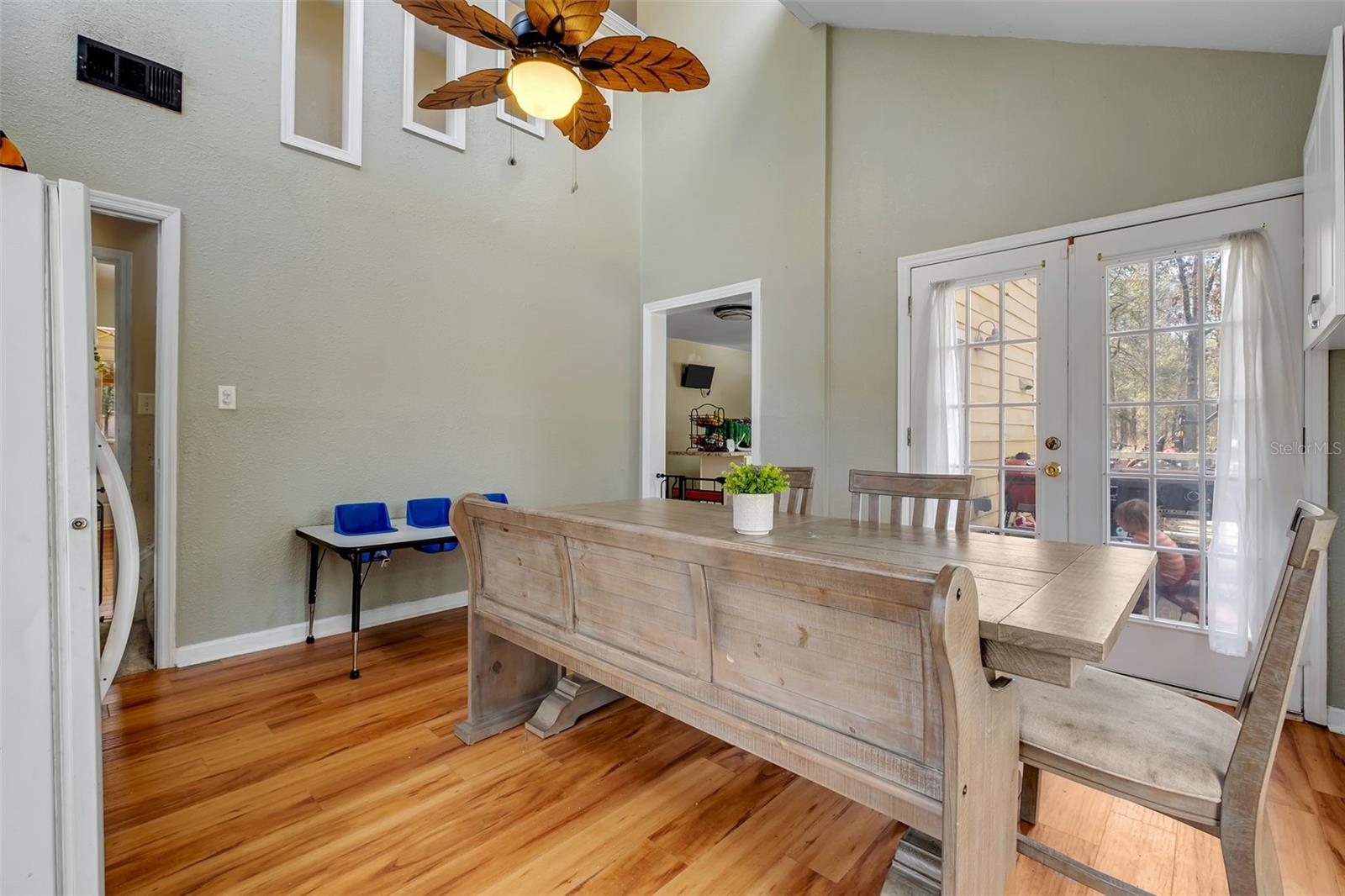 Image 9 of 29 For 976 Hassell Drive