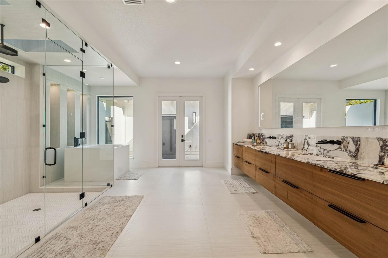 Image 22 of 83 For 17720 Royal Eagle Lane