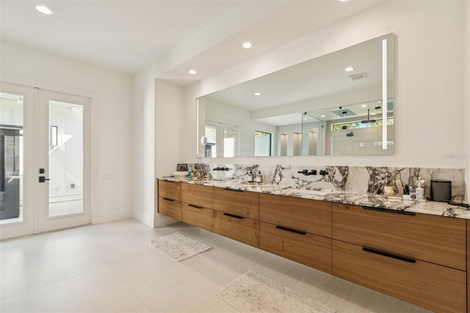 Image 23 of 83 For 17720 Royal Eagle Lane