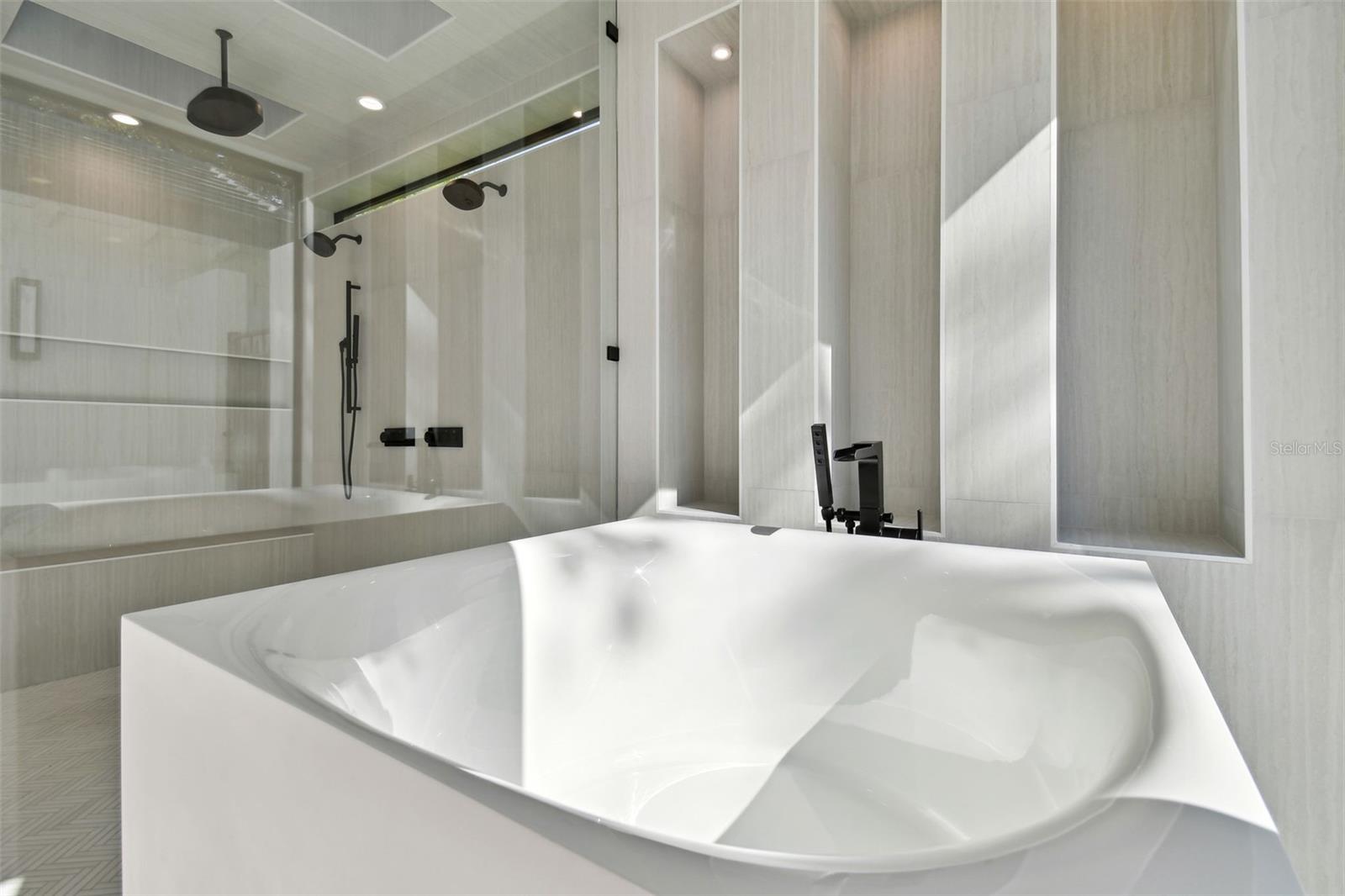 Image 31 of 83 For 17720 Royal Eagle Lane