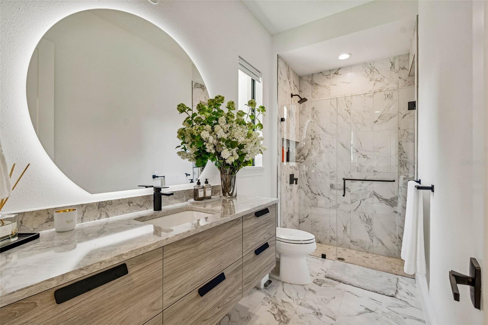 Image 42 of 83 For 17720 Royal Eagle Lane