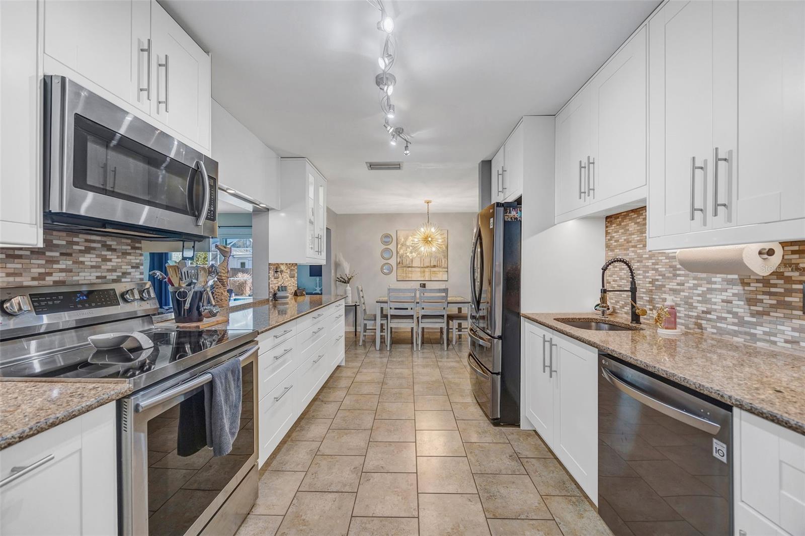 Image 16 of 52 For 1225 2nd Street