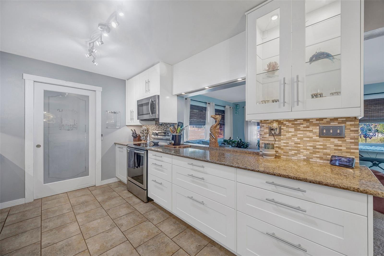 Image 19 of 52 For 1225 2nd Street